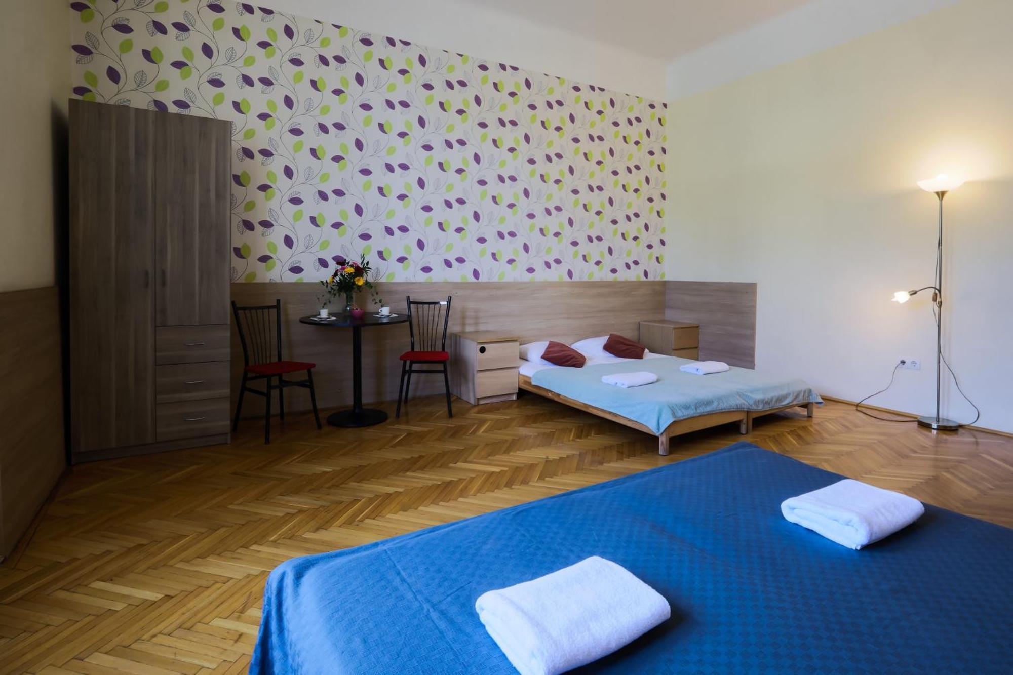 East Station Private Rooms Budapeste Quarto foto